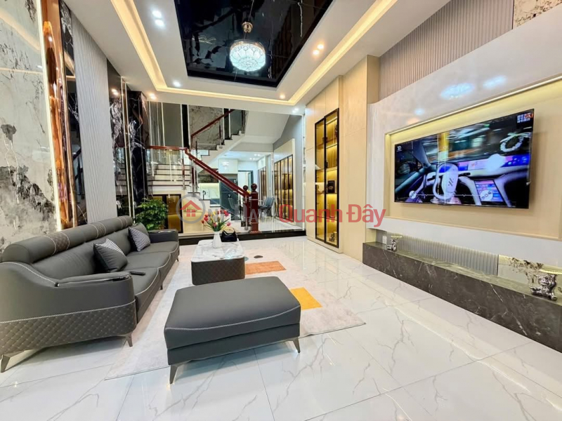 3-story house with full furnishings on Duong Duc Hien street - near the beach. Sales Listings