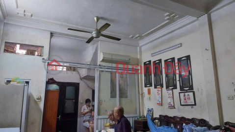 BÁN GẤP NHÀ NGÕ YÊN THẾ - TRUNG TÂM - GẦN PHỐ - NGÕ THÔNG NGUYỄN THÁI HỌC VÀ NGUYỄN KHUYẾN _0