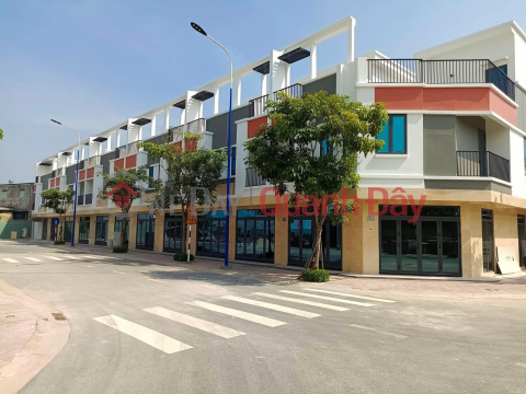Lavela - Ngoc Le townhouse right at the intersection of Binh Chuan, Thuan An, Binh Duong only 600 million notarized immediately _0
