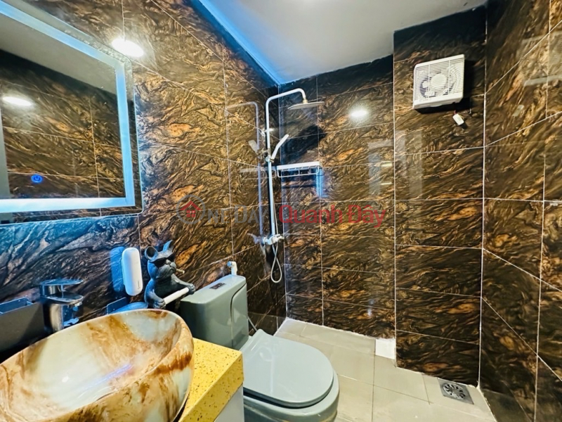 đ 5.5 Billion TRUNG HOA NHAN CHINH APARTMENT 65M2 2 BEDROOMS VERY WIDE AND AIRY BALCONY PRICE 5.5 BILLION