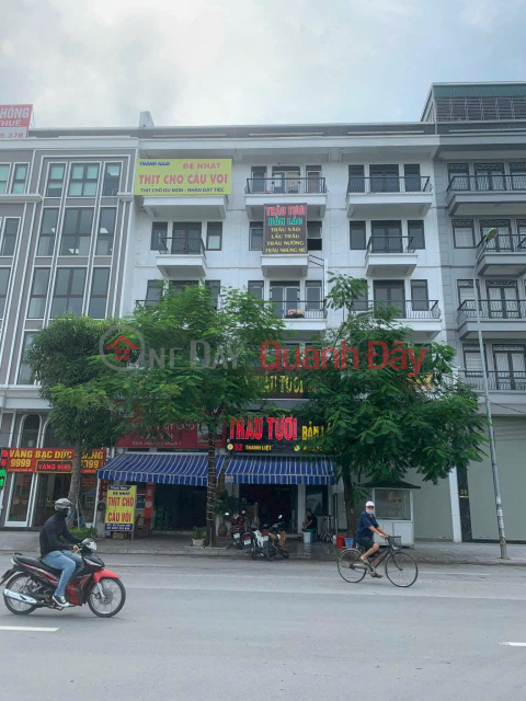House on Ton Duc Thang street, area 130m2, land only 56 billion.<br \/> Extremely beautiful legal square book, PRICE IS LOWER _0