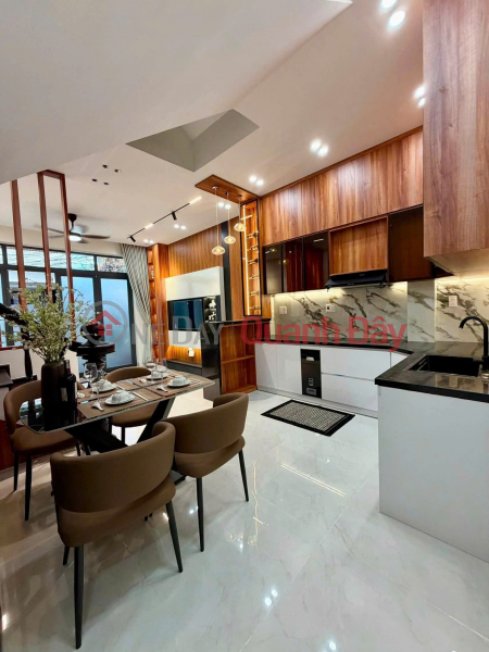 Nhà 3 tầng 3 mê 2 mặt kiệt, kiệt ô tô tránh nhau Nguyễn Phước Nguyên, Việt Nam | Bán, đ 6,45 tỷ