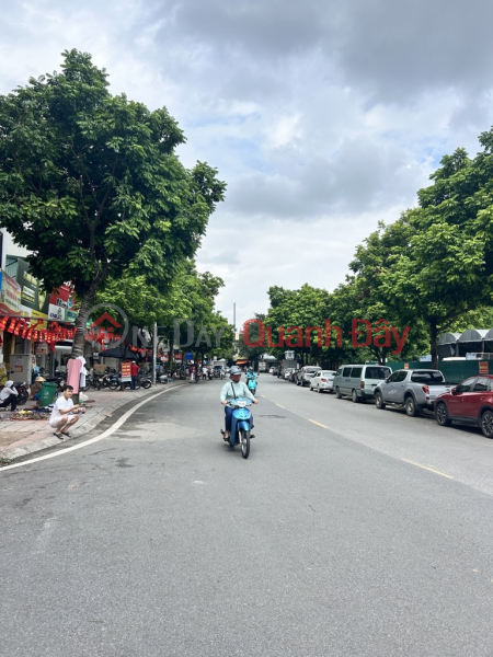 Bán đất Thạch Bàn ngay aoemall, cầu vĩnh tuy 65m, ngõ oto thông giá 10 tỷ 1 có tl. LH 0936123469 Niêm yết bán