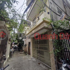 TRUONG DINH HOUSE 40m X 4 FLOORS - 4M FRONTAGE - CARS CAN PARKING AT THE DOOR - CLEAR ALLEY - CORNER LOT - SOLIDLY BUILT BY RESIDENTS ONLY 7.x billion _0