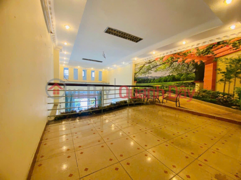 House with 1 ground floor, 1 mezzanine, 2 floors, 4 bedrooms right in To Hien Thanh. Less luck for you, please contact 0932196694 _0