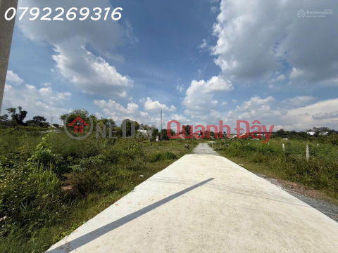 Owner selling rare 2,364m² plot of land with 4 street frontages in Hiep An Ward, Thu Dau Mot City. _0
