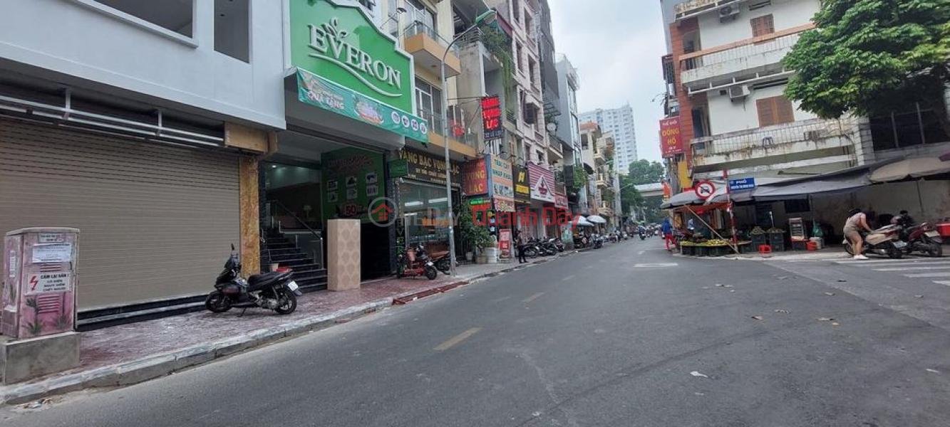 Property Search Vietnam | OneDay | Residential Sales Listings, House for sale in Long Bien, Ba Dinh, corner lot, 1 car away from sidewalk. 90.5M2, frontage 5.35m, 6.55 billion VND