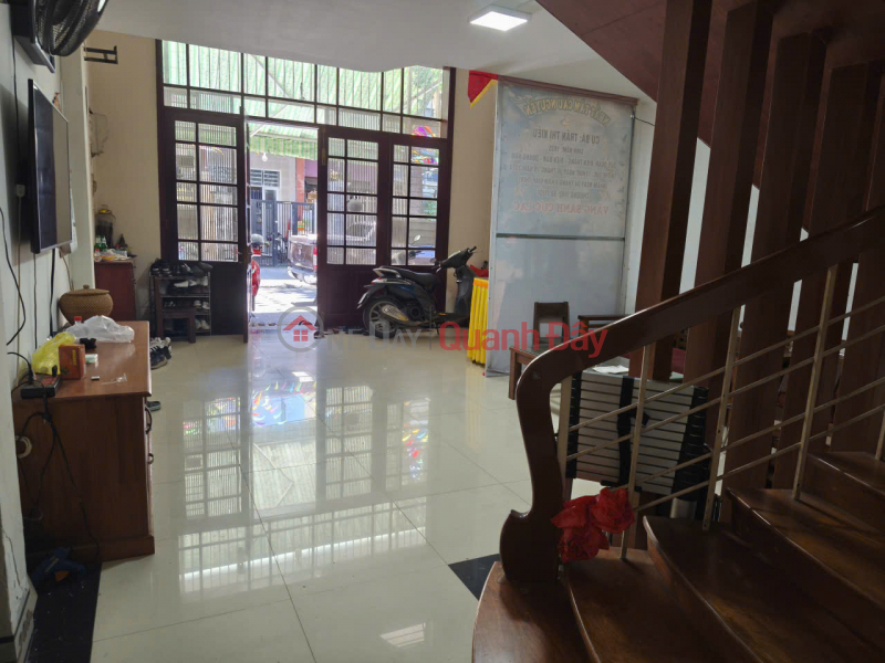 ► MT đường 5.5m gần Chợ Hòa Cường, 73m2, ngang 5.2m, 4 tầng đúc cứng, thoáng mát, dưới 9 tỷ Niêm yết bán