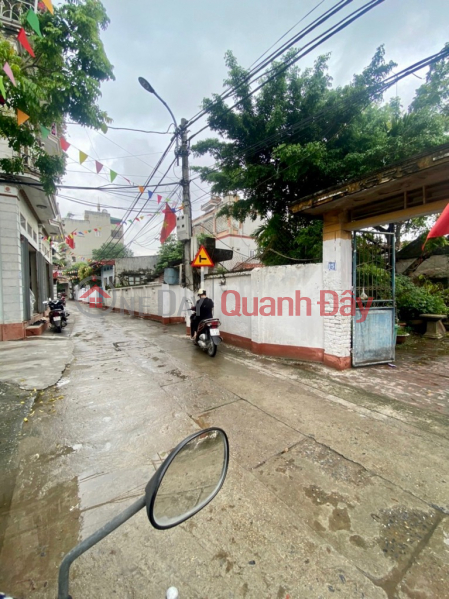 BÁN ĐẤT ĐỨC THƯỢNG - VỊ TRÍ ĐẸP - GẦN Ô TÔ - 100M RA QL32 ĐƯỜNG RỘNG THÊNH THANG 41m2, 2,75 tỷ Niêm yết bán