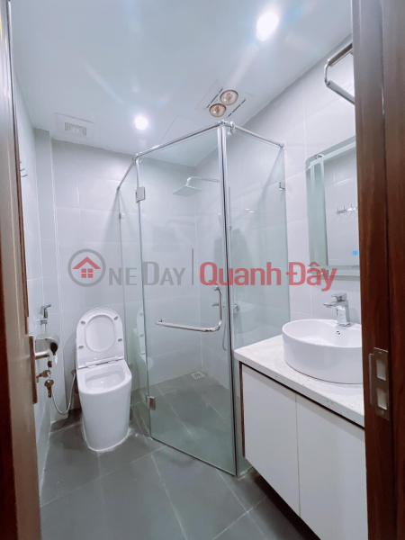 đ 4.85 Billion HOUSE FOR SALE IN DE LA THANH SMALL DONG DA HANOI. BRAND NEW 4-FLOOR HOUSE, PRICE ONLY 100 TR\\/M2