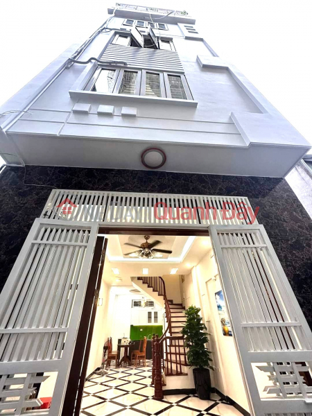 5-storey house for sale, area: 42m, frontage 4m, price 8.9 billion. Khuc Thua Du, Cau Giay. Sales Listings