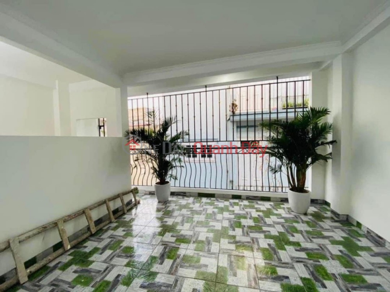 đ 6.4 Billion, NEAR OFFICE - Corner Lot, Khuong Trung - Thanh Xuan house 45m2 x 5 floors. Price is just over 6 billion VND