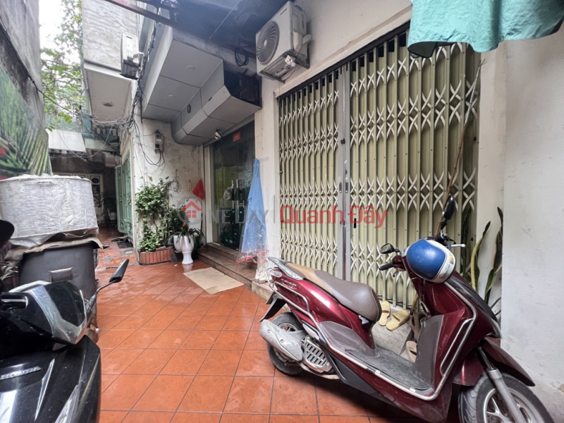 House for sale C4 Ngoc Lam 41m2, only 1 house on the street, over 5 billion, negotiable. Vietnam, Sales, đ 5.7 Billion