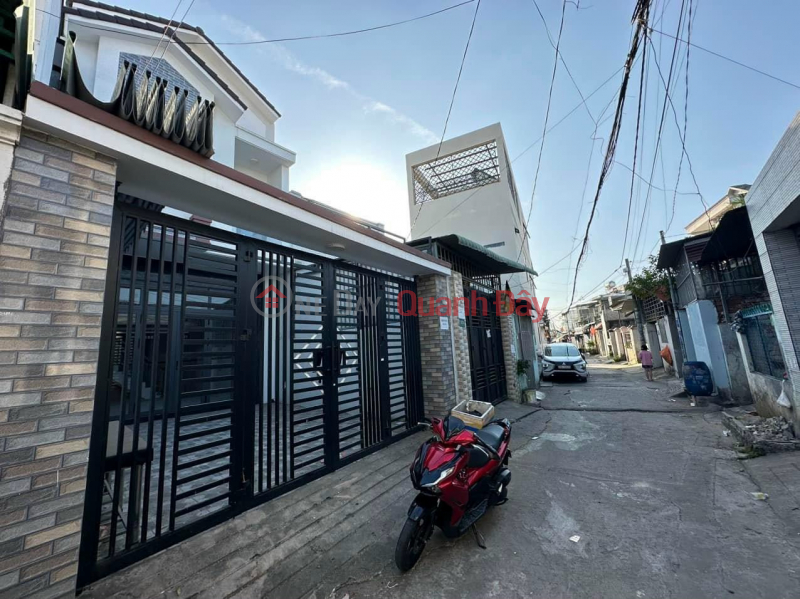 ₫ 2.95 Billion House for sale with 1 ground floor and 1 floor in An Binh Ward, mechanical alley, motorway for only 2,950