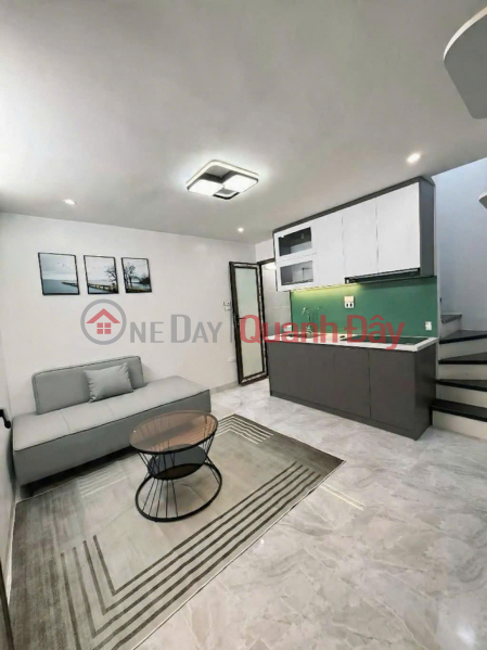 kim mã 25m x5 tầng giá 6,8 tỷ lô góc,ngõ thông,cách phố 10m -full nội thất Niêm yết bán