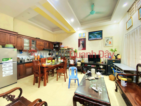 Rare House for Sale 5T Vo Chi Cong, Cau Giay, Alley Front, Corner Lot, 2 Airy, Area 40m, Approximately 4 Billion _0