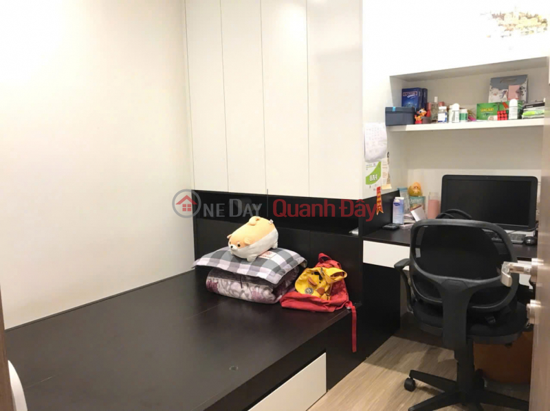 The owner leases business space 1st floor of a newly built 7-storey building, 2 frontages, number 1, alley 12\\/78 Dao Tan, Cong Rental Listings