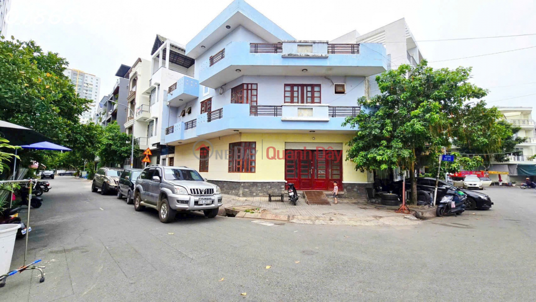 đ 16.5 Billion 3-STORY HOUSE FOR SALE WITH PARK VIEW – 16M WIDE ROAD – PHAM HUU LAU STREET, PHU MY WARD, DISTRICT 7