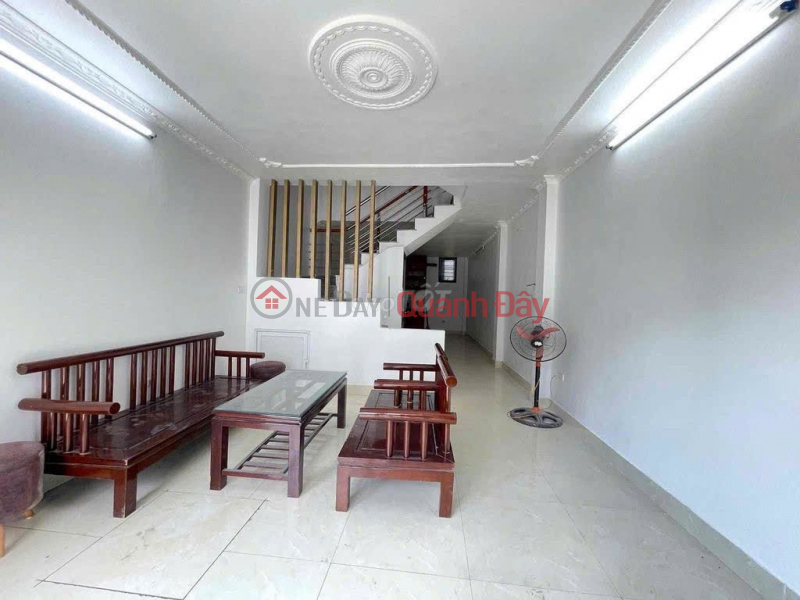 HOT HOT! BEAUTIFUL HOUSE FOR SALE AT A GREAT PRICE! Located in Dinh Cong Ward, Hoang Mai District, Hanoi. Sales Listings