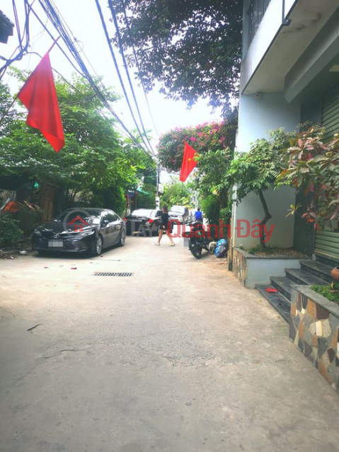 Land for sale in Nguyen Khoai, Dai Dong 45m with 2cm back cover for only 2.45 billion _0