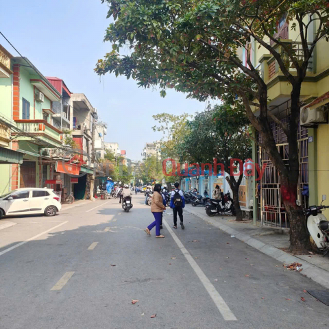 SUPER BEAUTIFUL 3-STOREY HOUSE FOR SALE - PHU LY CENTER Near Tran Quoc Toan Primary School _0