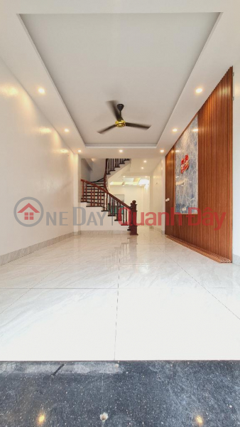 Selling the cheapest private house in Thach Ban ward, prime location, clear legal 50m 3 floors, price 4.7 billion, Vietnam, Sales đ 4.7 Billion
