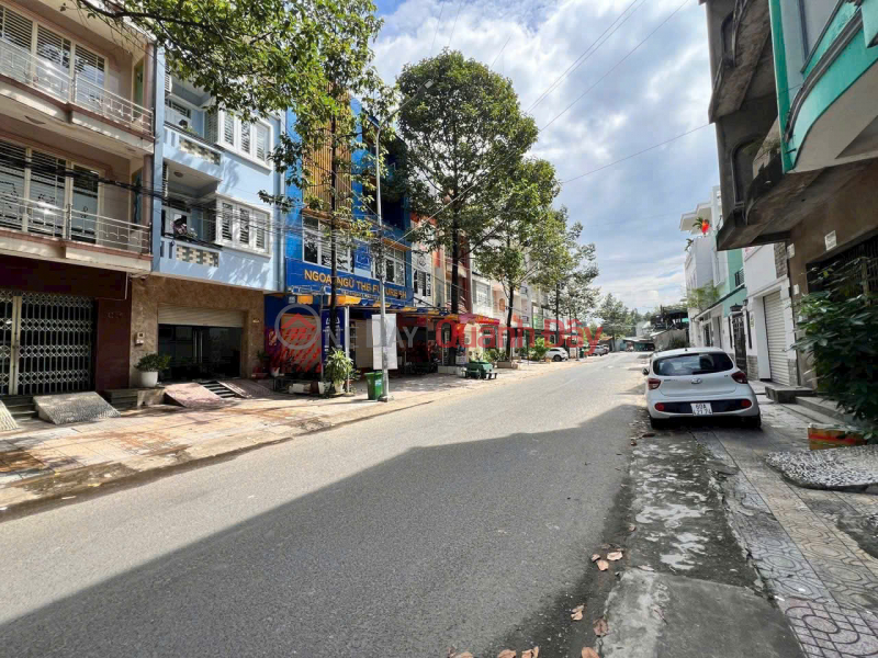  | Please Select Residential | Sales Listings đ 5.7 Billion