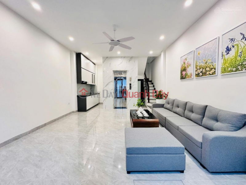 Bán nhà XUÂN ĐỈNH 7 TẦNG THANG MÁY, Ô TÔ, SỔ ĐẸP DT 38m2 CHỈ 8.9 TỶ Niêm yết bán