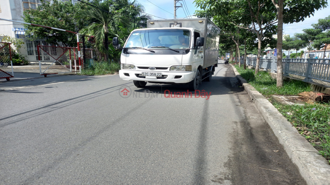 Bán nhà M.Tiền Thạnh Lộc 17 phường Thạnh Lộc quận 12, Ngan lớn 20m, Đường 6m, giá chỉ 30 tỷ Niêm yết bán