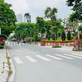 Ngoc Thuy mini apartment building, 7 floors with elevator, 16 self-contained rooms, generating 70 million VND\/month in rental income. _0
