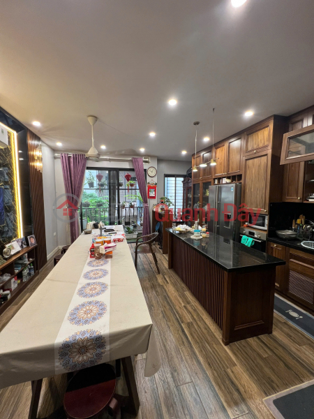 Nhà riêng Pháo Đài Láng DT 60m2, 5 tầng, lô góc giá 21.x tỷ có TL Niêm yết bán