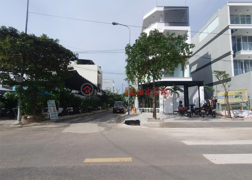 Corner lot for sale, 2 frontages on Le Van Luong street, 137m, price 8.3 billion Sales Listings