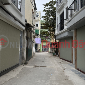 TRUCK PARKING AT THE GATE - NEW HOUSE - 3 BEDROOMS - House near Lien Mac Primary School, Lien Mac Ward Police Station _0