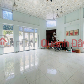 CC Shophouse for rent, corner unit suitable for combined business and office use. _0