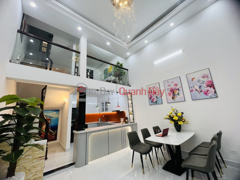 SUPER BEAUTIFUL HOUSE FOR SALE 56M2, 6 FLOORS, 50M TO TON DUC THANG STREET - DONG DA, 6 BILLION Sales Listings