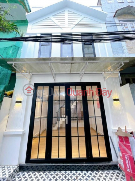 FOR SALE 1 storey house right in the center of the main axis 33 Quang Trung Sales Listings