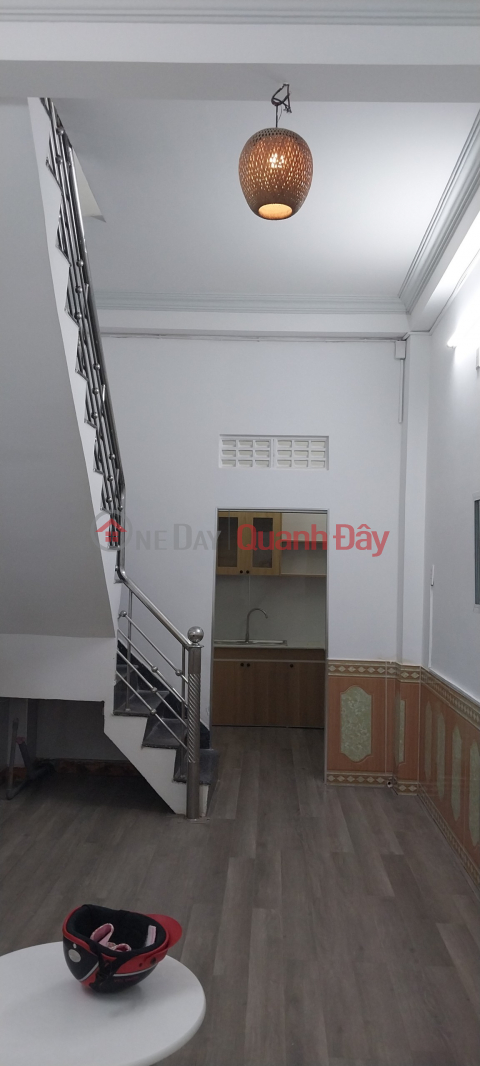 ► 1.x billion House in Tran Cao Van alley, near 471 Nguyen Tat Thanh, 2.5 floors, clean, ready to move in _0