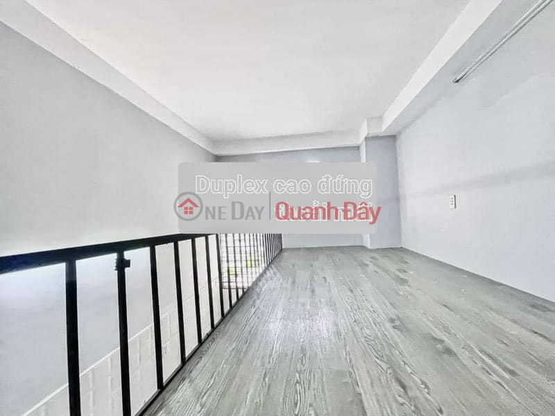 đ 4.1 Million/ month | Duplex Room with loft for students right on Le Van Sy, Tan Binh (convenient to travel to Districts 1, 3, 10, Phu Nhuan)