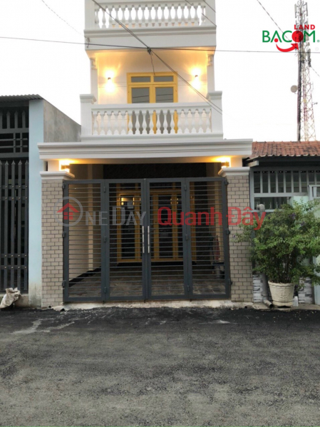 New house for sale with 1 ground floor and 1 floor, business front in Tan Van Ward, only 2,650 Sales Listings