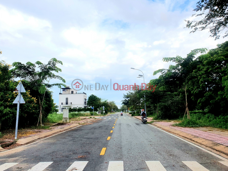 Property Search Vietnam | OneDay | Residential | Sales Listings, Villa land of the Ministry of Public Security, 315m2, price 47 million, separate pink book