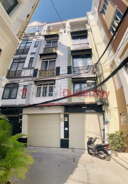 Beautiful house on large alley Phan Dang Luu, 4 bedrooms, fully furnished, 7.5m rear hatch Rental Listings