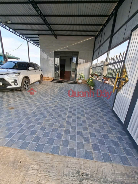 Chính chủ bán nhà 2 mặt tiền, sân 2 ô tô, đất nở hậu - Full nội thất, chỉ 1,55 tỷ, tiềm năng cao _0