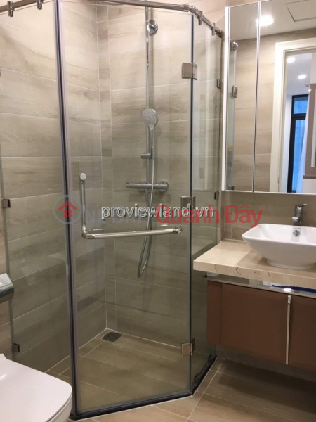 ₫ 34.5 Million/ month, High-class 3 bedroom apartment on low floor in Vinhomes Golden River for rent