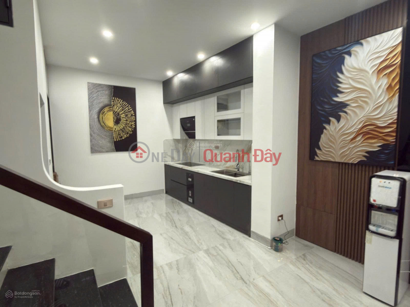 Beautiful house for sale in Phung Khoang, fully furnished with high-end furniture, just move in with your suitcases. Sales Listings