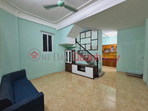 HOUSE FOR SALE IN THE CENTER OF DONG DA - 3 STEPS TO THAI HA STREET - CORNER LOT, 2 OPEN - CAR ACCESS NEARBY - 42M2*4 FLOORS - 7.8 BILLION _0