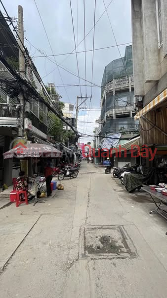 4-storey house on Hoang Van Thu street, Ward 2, Tan Binh district. Sales Listings