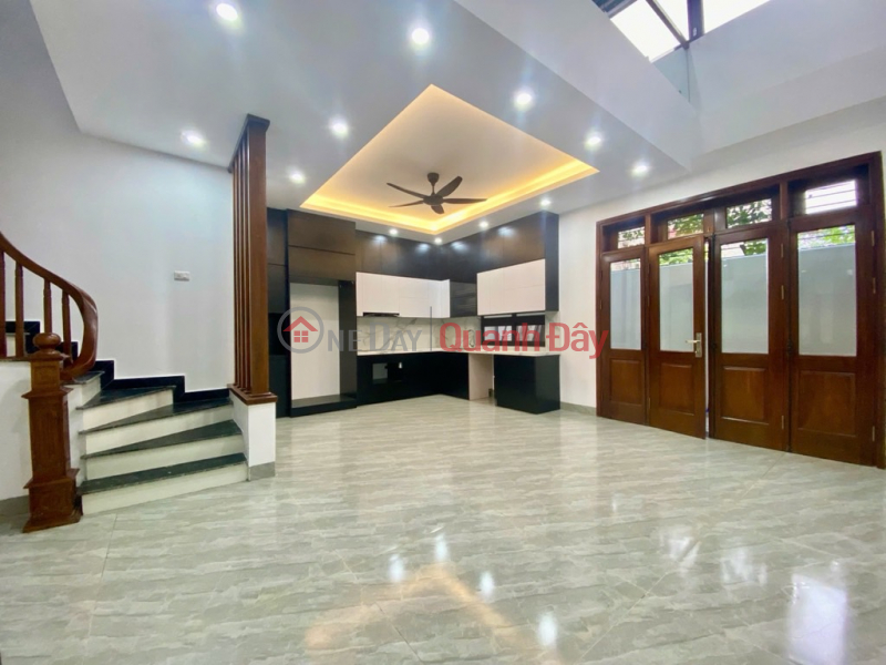 House for sale in Ngoc Lam, 60m x 6 floors, elevator, fully furnished, ready to move in, near the street. Contact 0936123469 Sales Listings