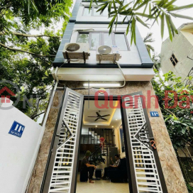 House for sale on Nguyen Khoi, Hoang Mai, 4.8 billion - 3 bedrooms, 4 bathrooms, 5 floors, fully furnished, red book in owner's name _0