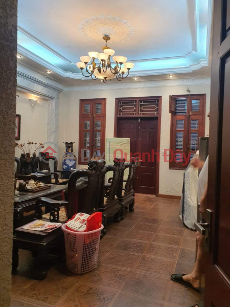 đ 29.5 Billion House 115m Front 6m Price Less than 30 Billion. Located at Diamond Location, Cau Giay District. Owner Needs Urgent Sale.