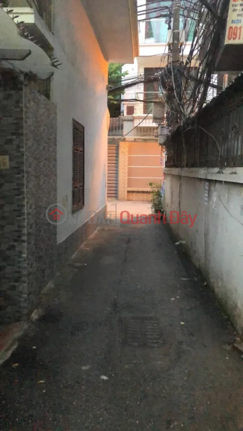 House for sale on Nguyen Ngoc Vu, Cau Giay, 10m away from cars, shallow alley, open to all directions, 71m2. 7.7 billion _0